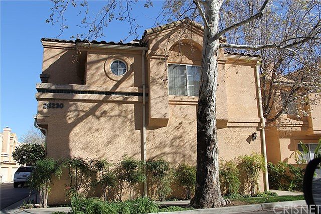 2nd image of 25230 Steinbeck Ave Unit E