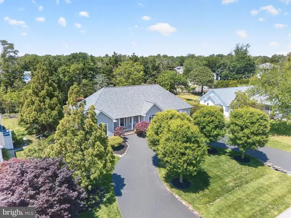 12 Sheffield Rd, Rehoboth Beach, DE 19971