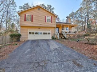 4456 Cary Dr, Snellville, GA 30039