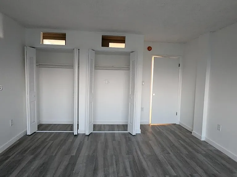 6930 Miami Gardens Dr #1-512A — Photo 4