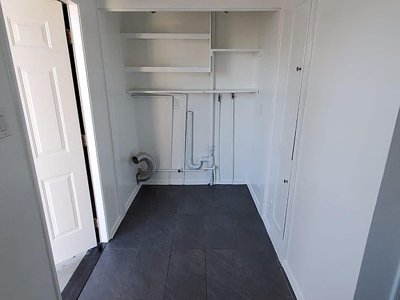 Kitchen \ Laundry