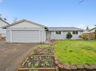 1140 NE 24th St, Gresham, OR 97030