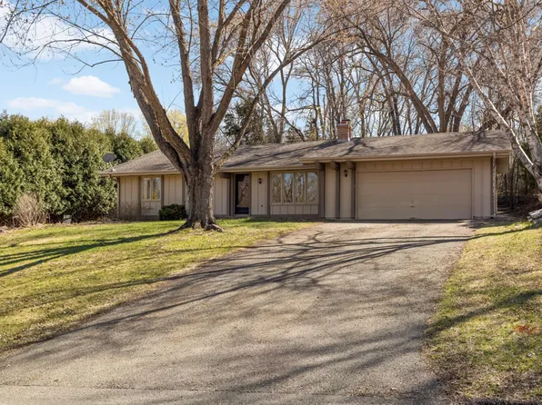 12751 Gerard Dr, Eden Prairie, MN 55346