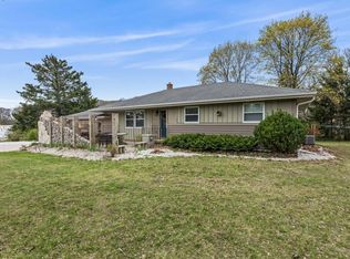 N8W27947 Northview Rd, Waukesha, WI 53188