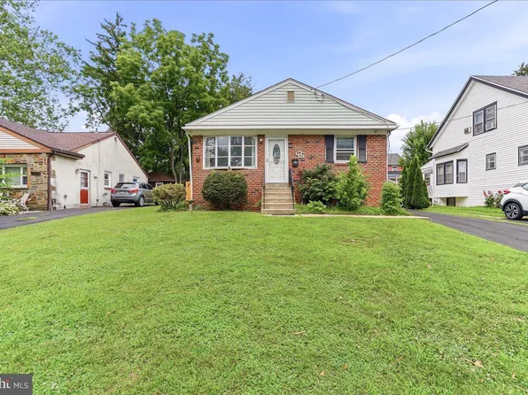 426 Sharp Ave, Glenolden, PA 19036