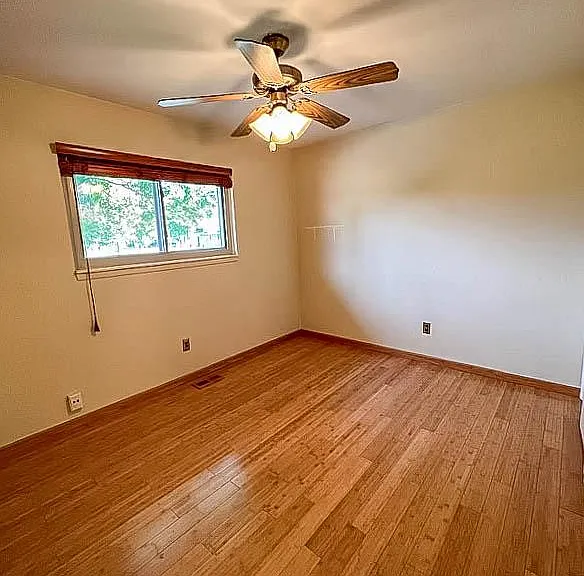 35620 Electra Dr — Photo 15