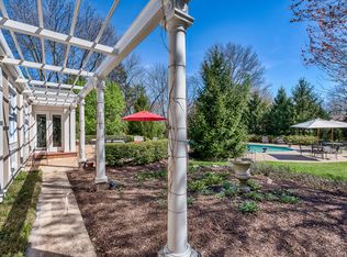 1136 Ridgelynn Dr, Saint Louis, MO 63124