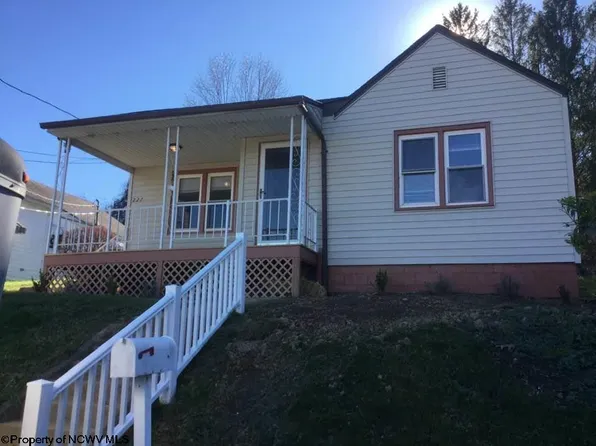 227 Bryan Ave, Clarksburg, WV 26301