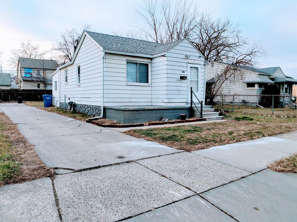 1st image of 21203 Helle Ave