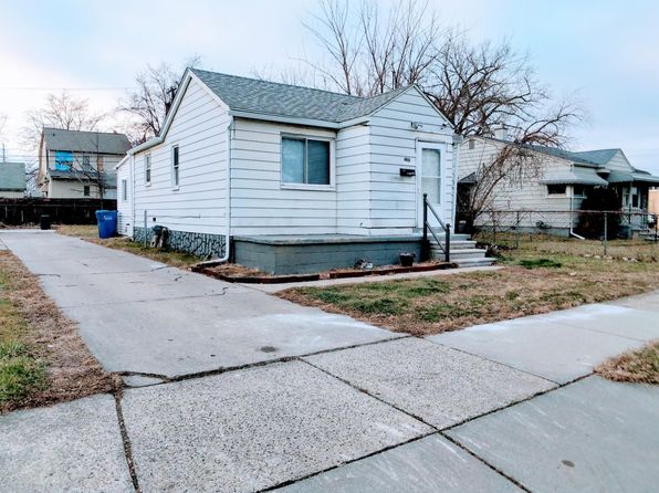 Helle Ave, Warren, MI