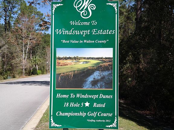 4th image of 384 Club House Dr E