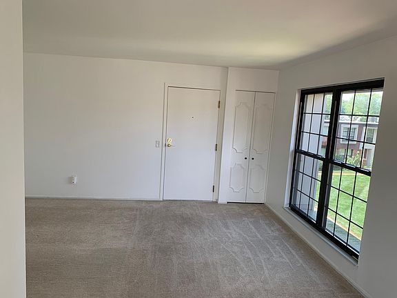 4th image of 1129 Appleseed Ln APT C
