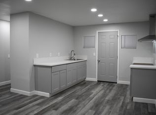 3940 5th St #3938, Riverside, CA 92501