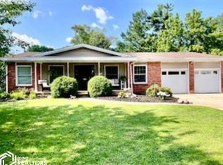 2060 Sunnyside Ave, Burlington, IA 52601