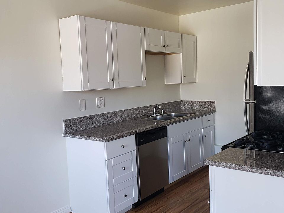 1st image of 12754 Pacific Ave #3