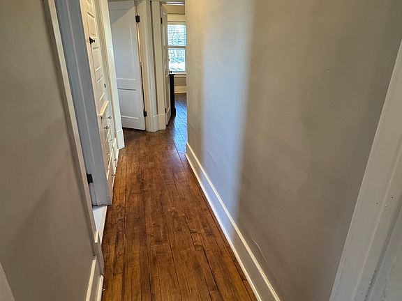 2nd image of 111 Delaware Rd