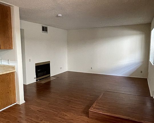 4th image of 1818 Stoner Ave APT 102