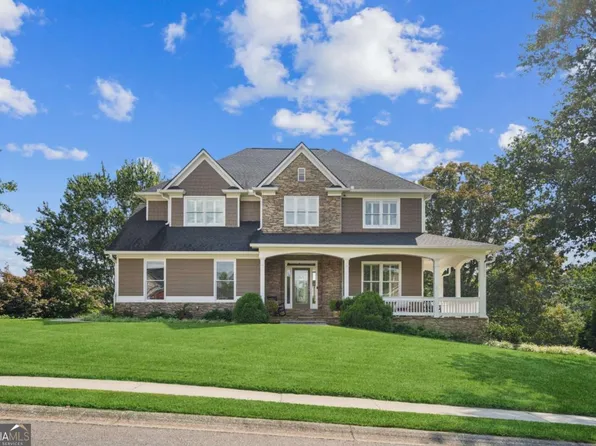 455 Long Mountain Ct, Clermont, GA 30527