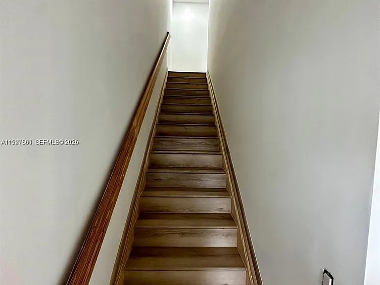 722 NW 6th Ct — Photo 38