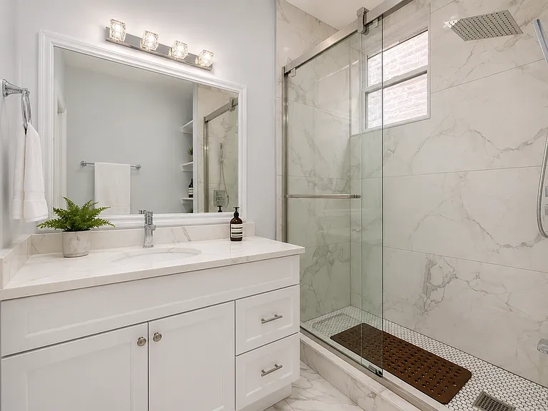 2251 W Belmont Ave #2 — Photo 14