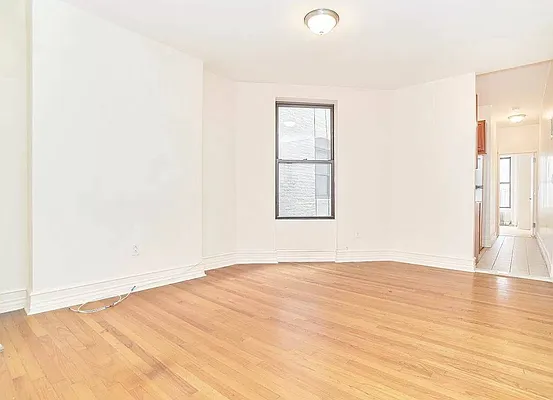 Rented by MAPT Residential LLC | media 3