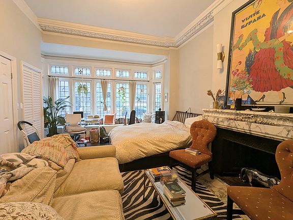 2nd image of 212 W 71st St APT 2A