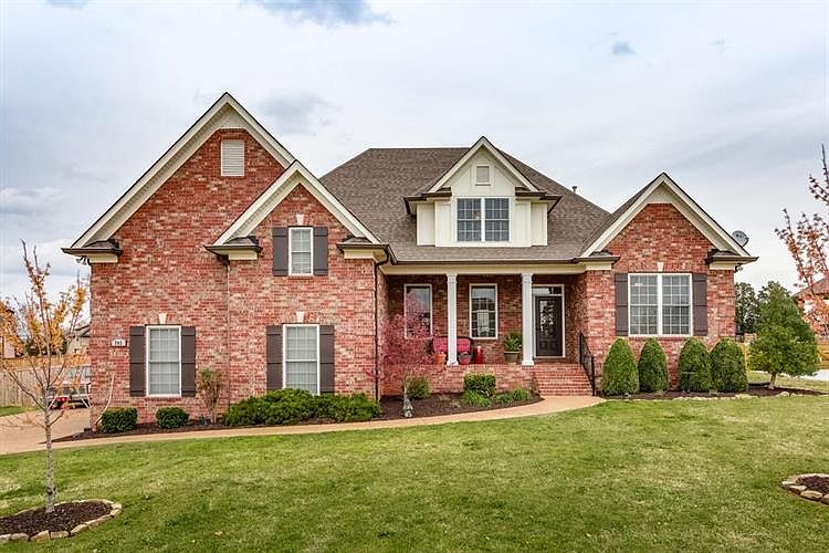 1st image of 203 Caroline Lee Dr