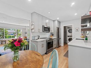 11584 212th St, Maple Ridge, BC V2X 4Z5