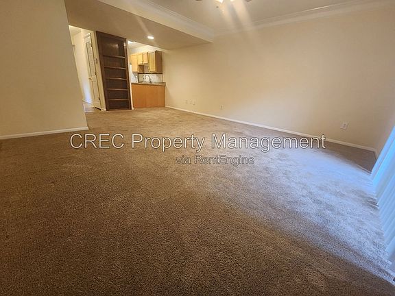 5th image of 205 Andrea Ln