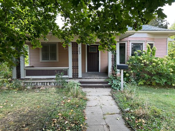 203 Boone St
