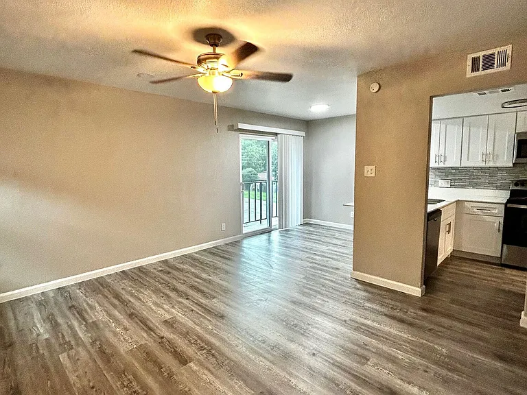 Athens Townhomes — Photo 79