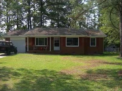 724 Dennis Rd, Jacksonville, NC, 28546