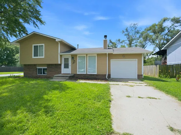 435 E Campus St, Wichita, KS 67216