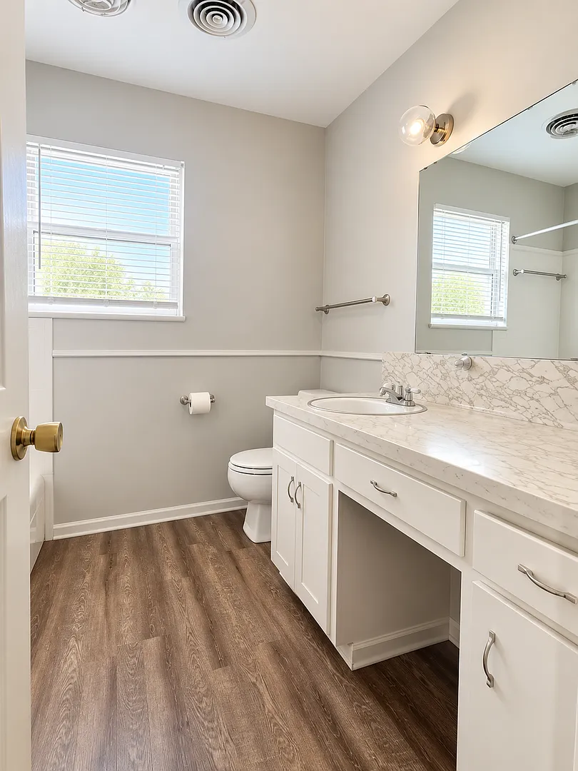 Coming Soon | Cozy 3 Bedroom Home + Office/Playroom & Near Gfab — Photo 4