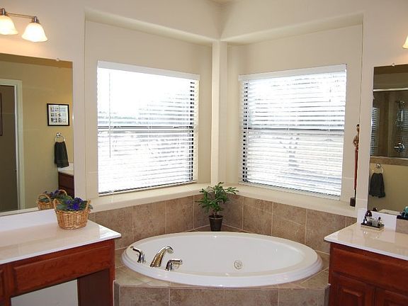 Master bathroom.