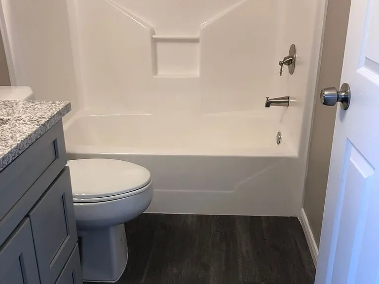 109 Varsity Dr — Photo 20