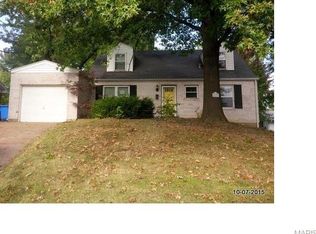 565 Washington St, Florissant, MO 63031