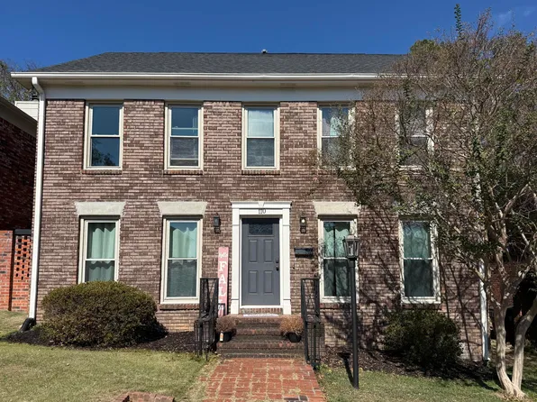 110 Woodbury Dr, Vestavia, AL 35216