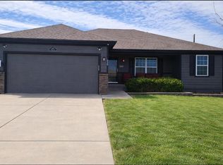 530 S Maple St, Gardner, KS 66030