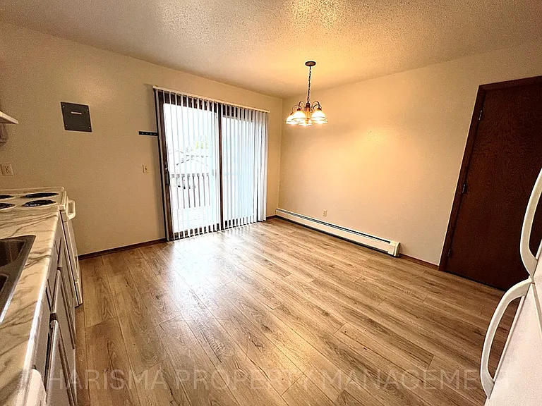 3604 S Cathy Ave — Photo 24