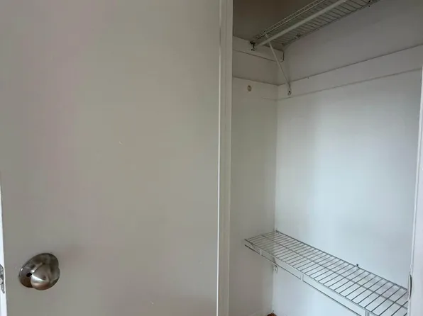 919 Park Place image 9 of 12