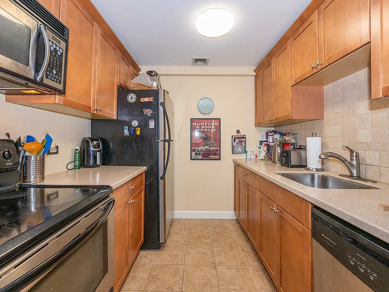 262 Main St #204 — Photo 14