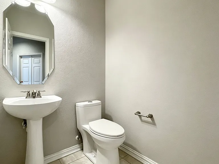 1713 Snow Owl Ct — Photo 14