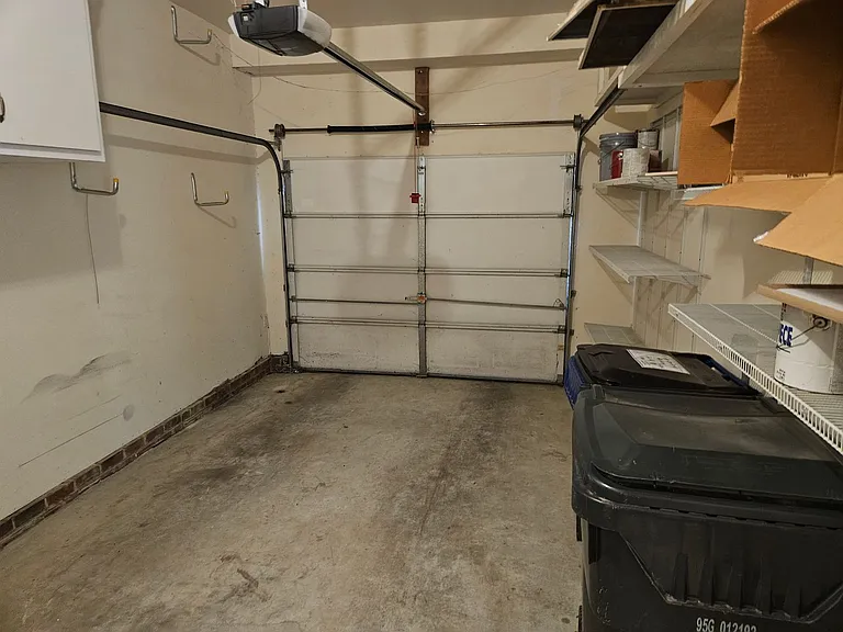 3214 Philmont Dr — Photo 25