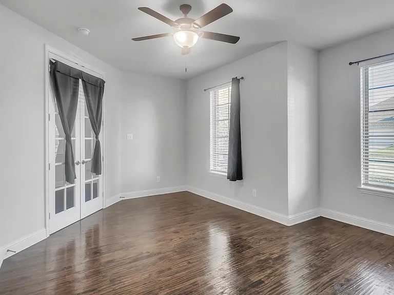1708 Stillwater Dr — Photo 12