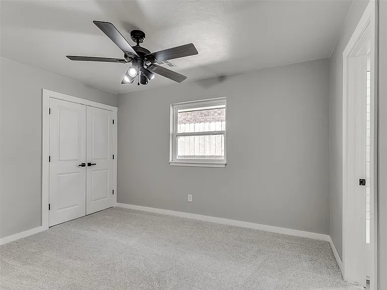 6917 Woodridge Ave — Photo 26