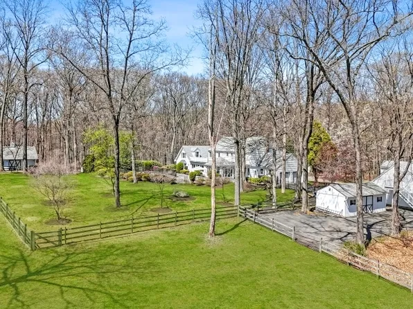 8 Craig Road, Clinton Twp., NJ 08801