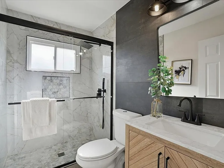 1630 Nicholas Dr — Photo 17