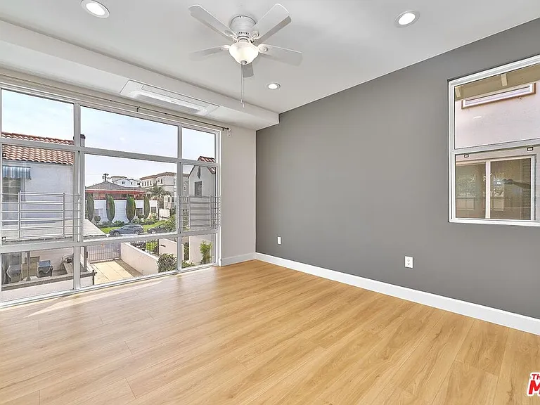 823 Lorraine Blvd — Photo 17