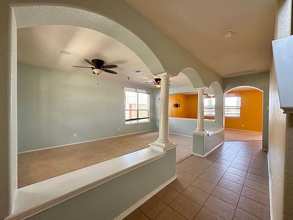 2nd image of 4808 Willamette Ln
